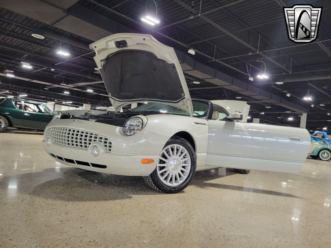 2005 Ford Thunderbird 92