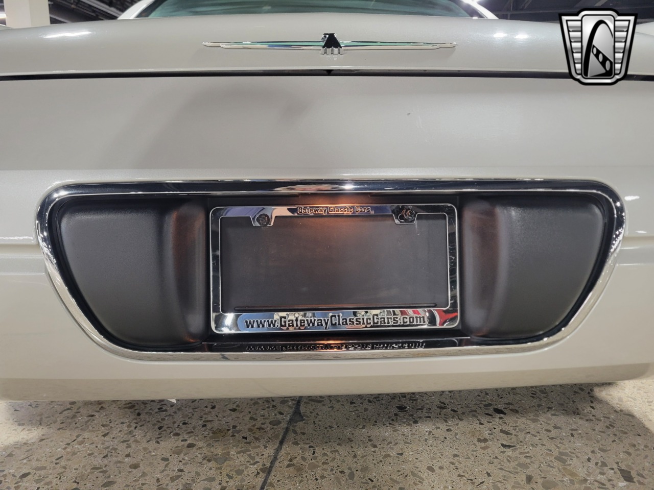 2005 Ford Thunderbird 74