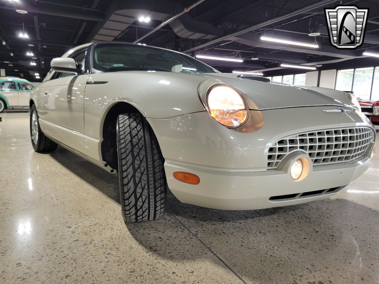 2005 Ford Thunderbird 53