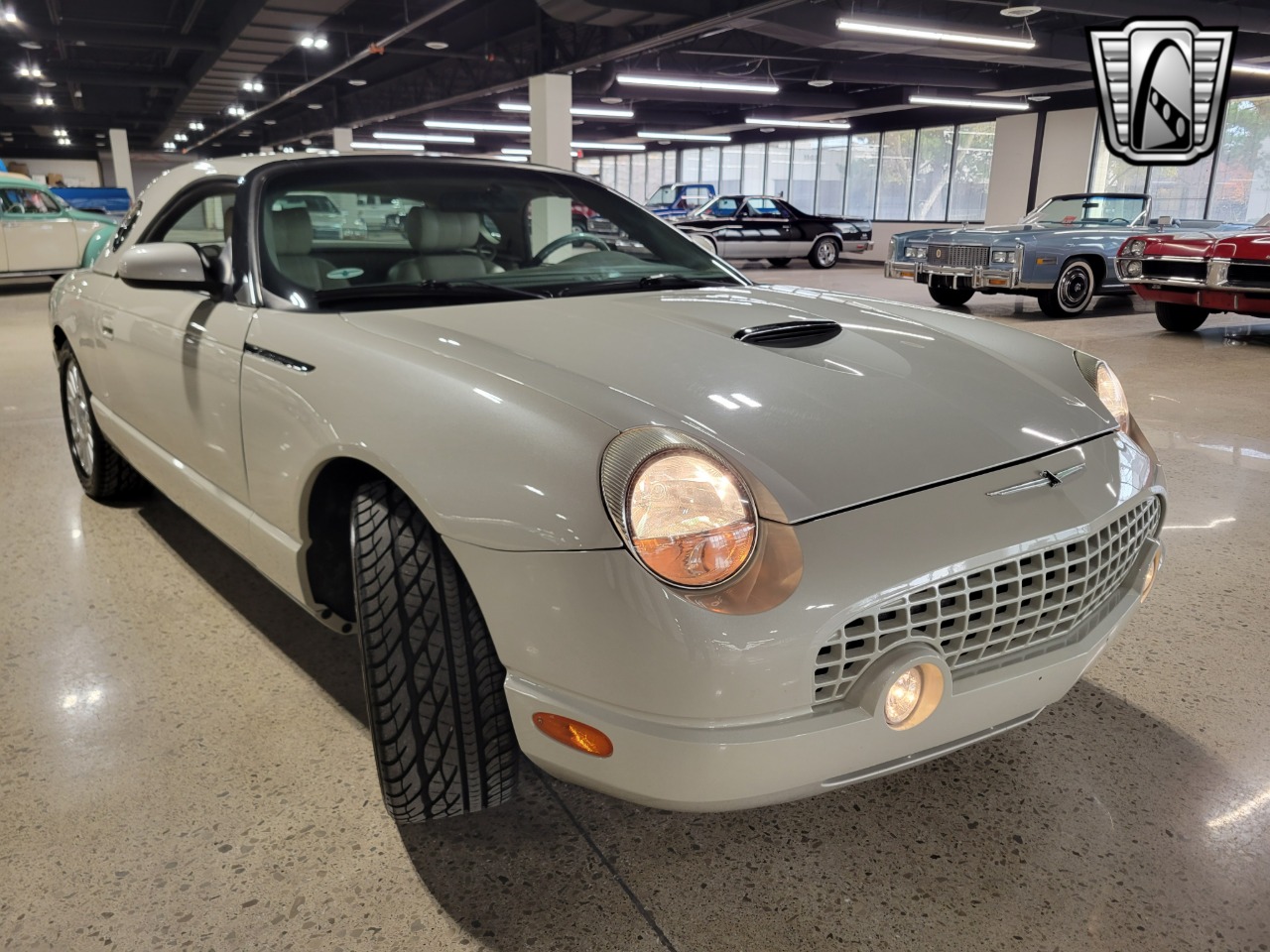 2005 Ford Thunderbird 54