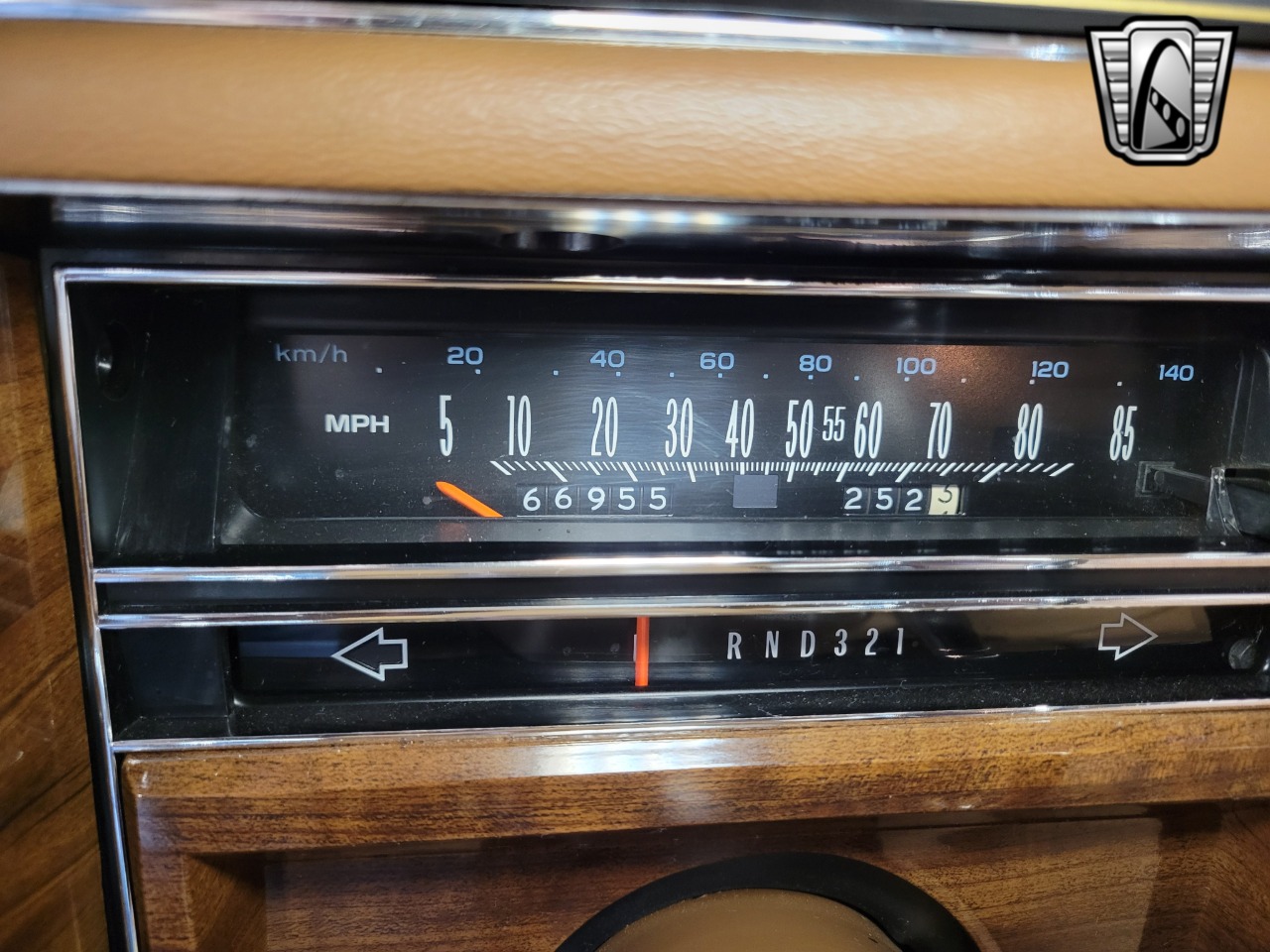 1988 Cadillac Brougham 21