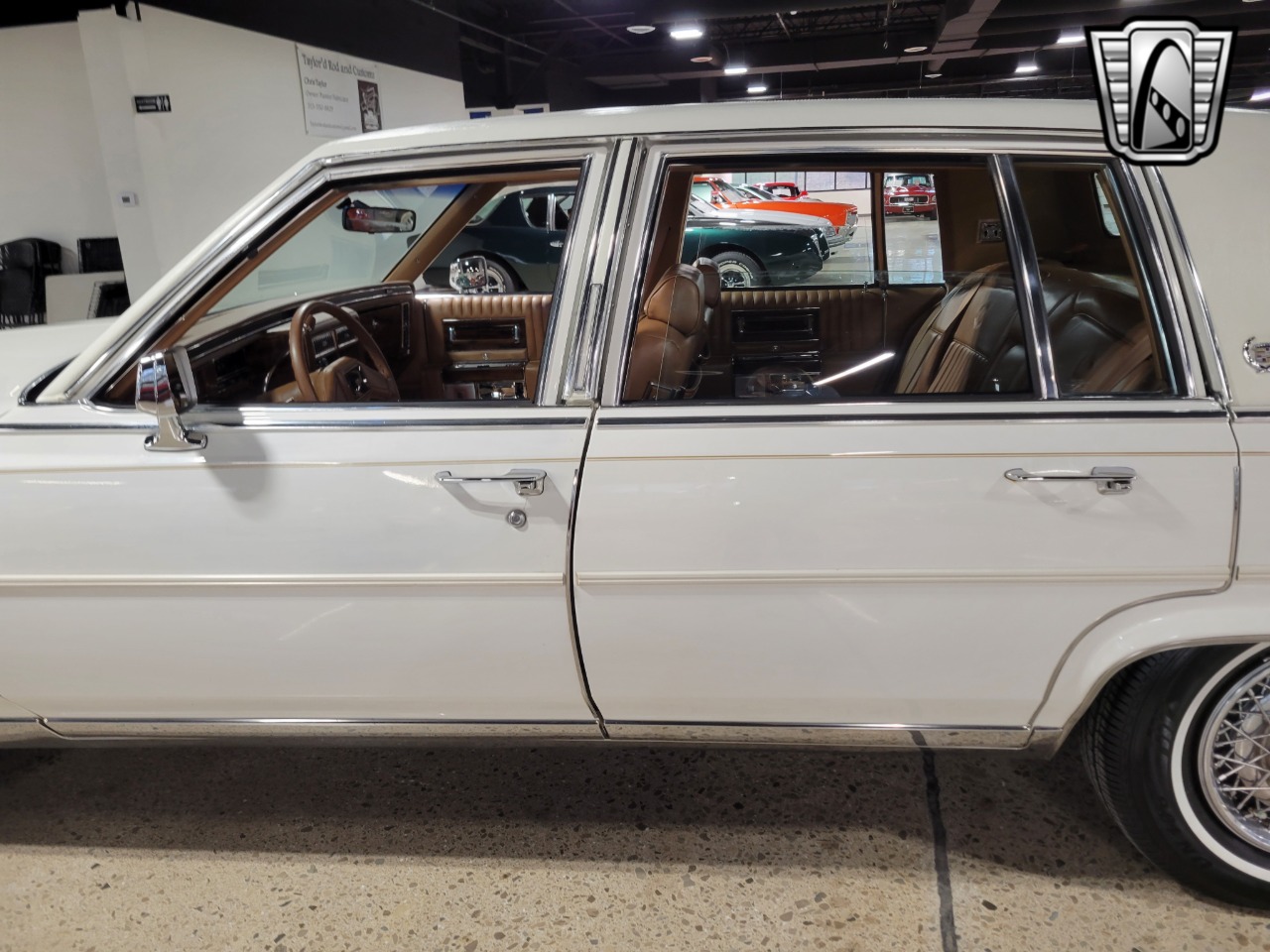 1988 Cadillac Brougham 33