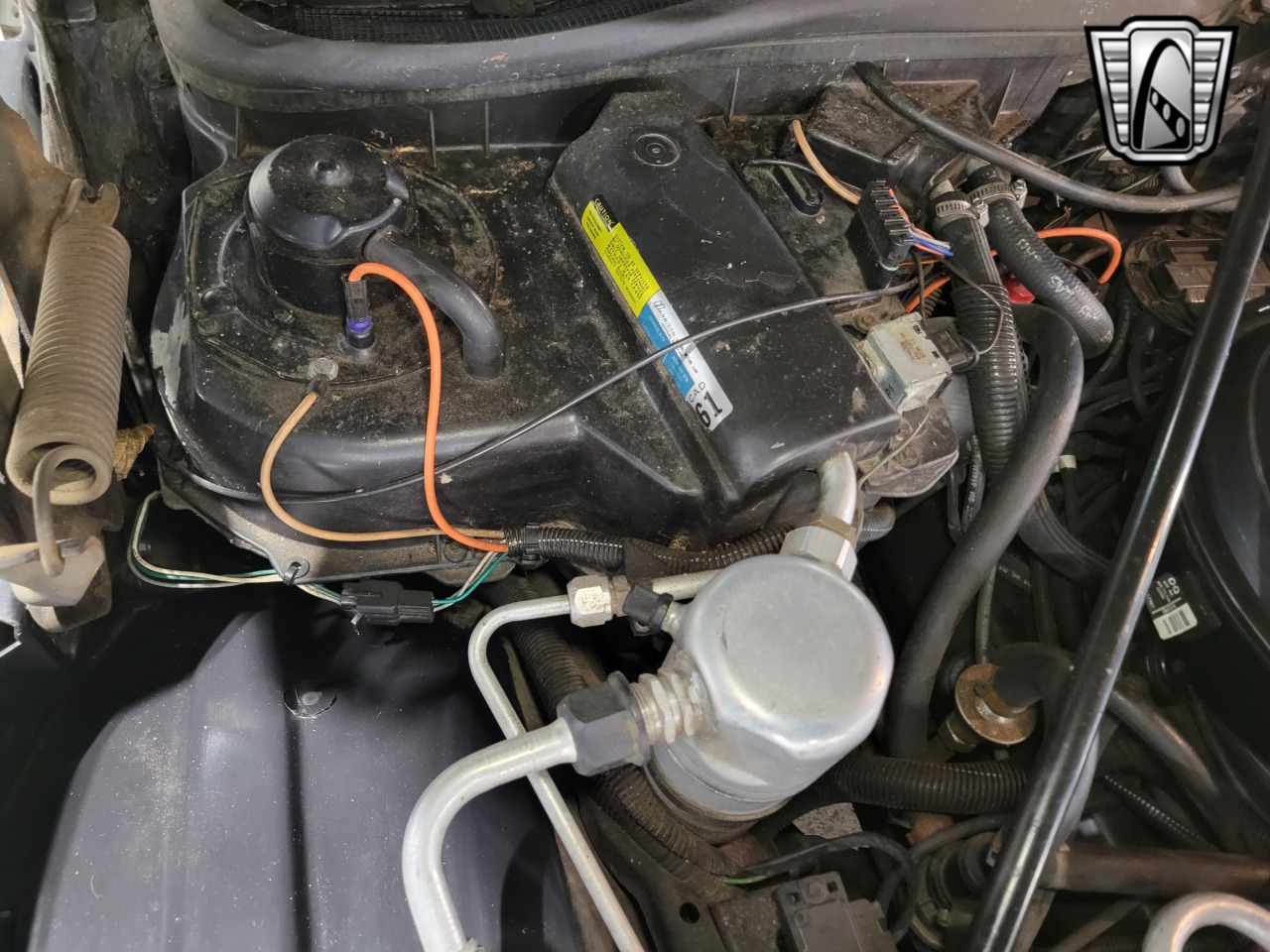 1988 Cadillac Brougham 16