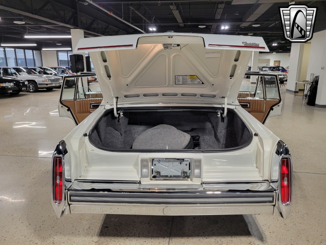 1988 Cadillac Brougham 87