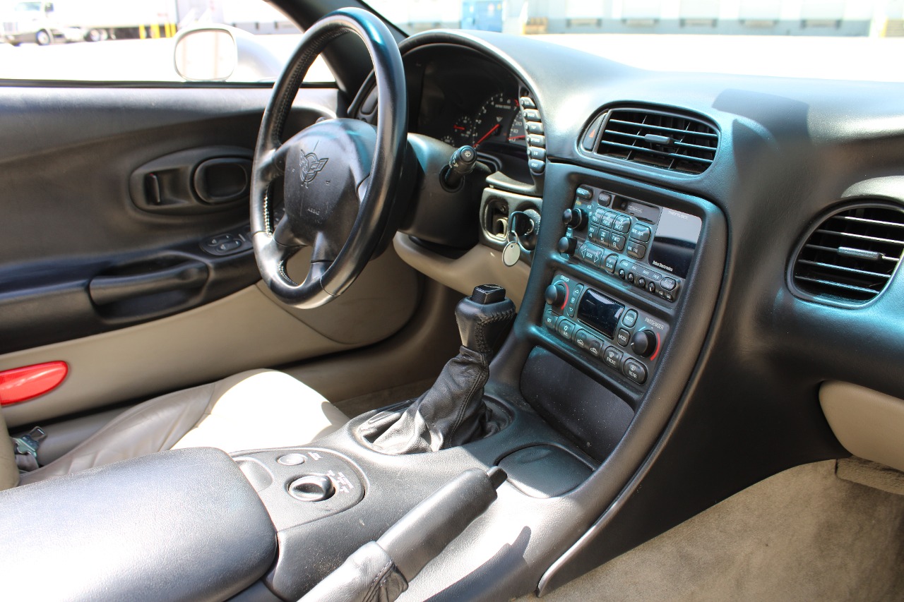 1998 Chevrolet Corvette 21