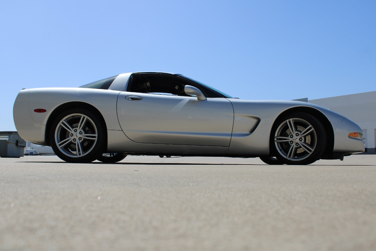 1998 Chevrolet Corvette 36
