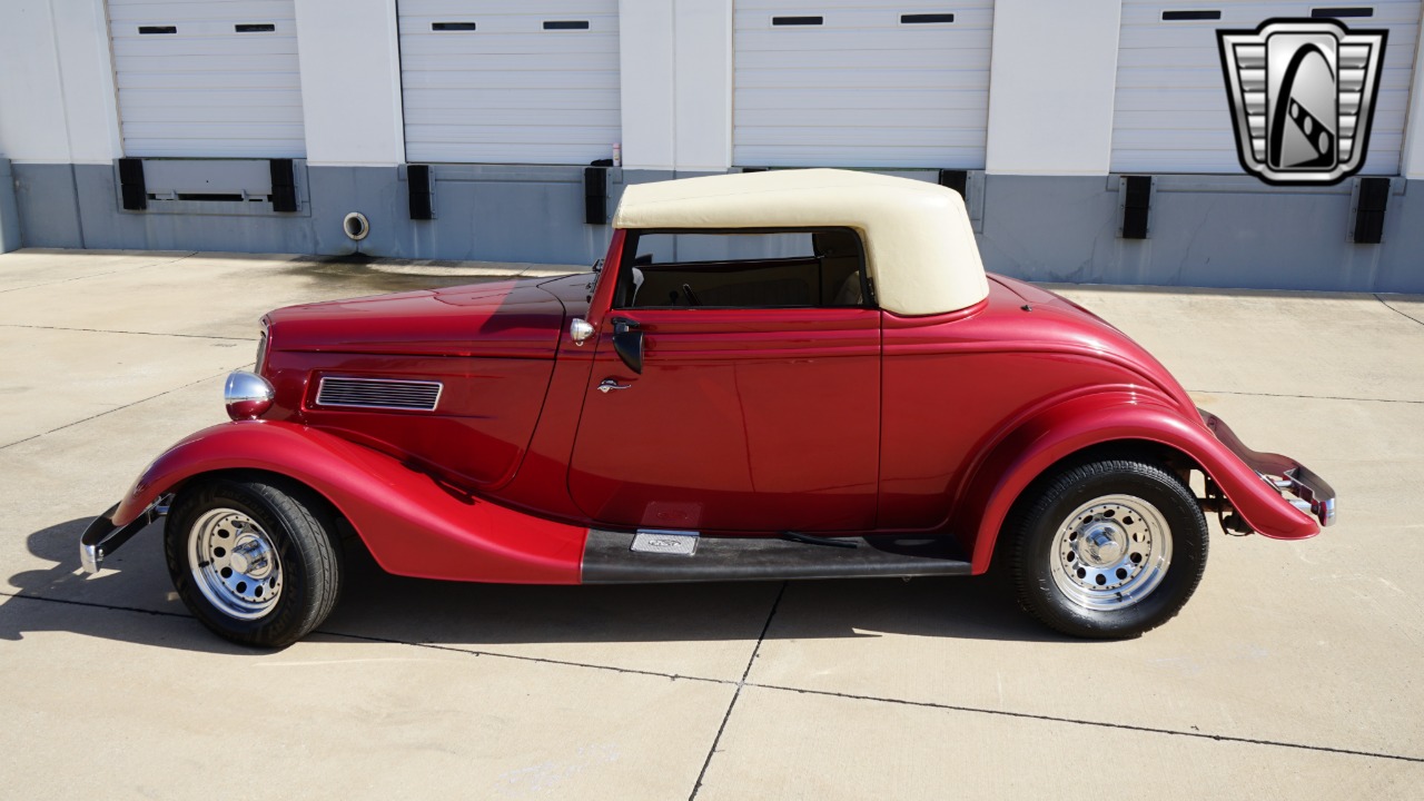 1934 Ford Coupe 26