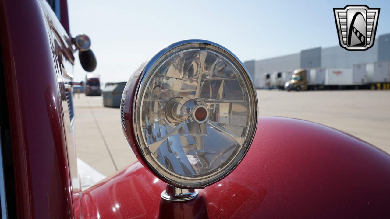 1934 Ford Coupe 12