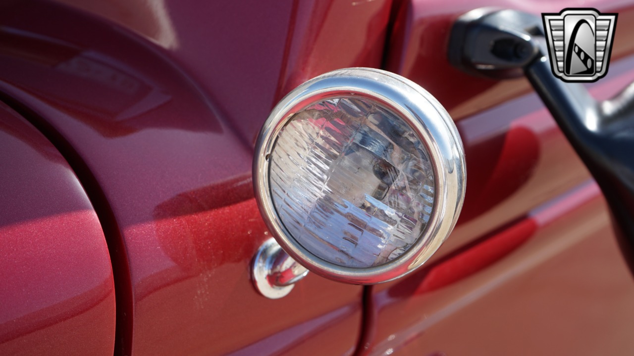 1934 Ford Coupe 73