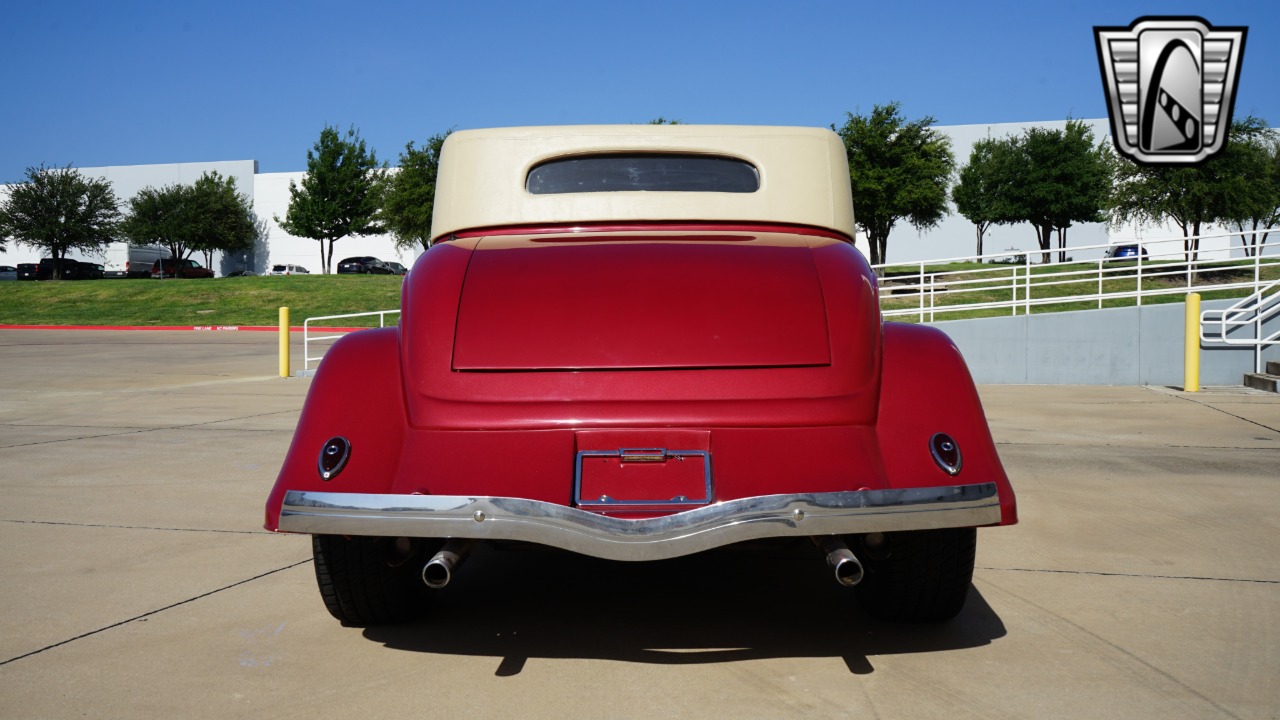 1934 Ford Coupe 31