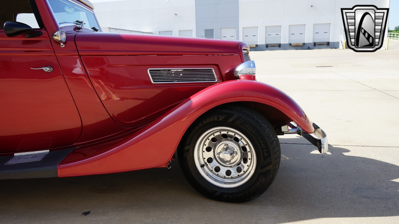 1934 Ford Coupe 57