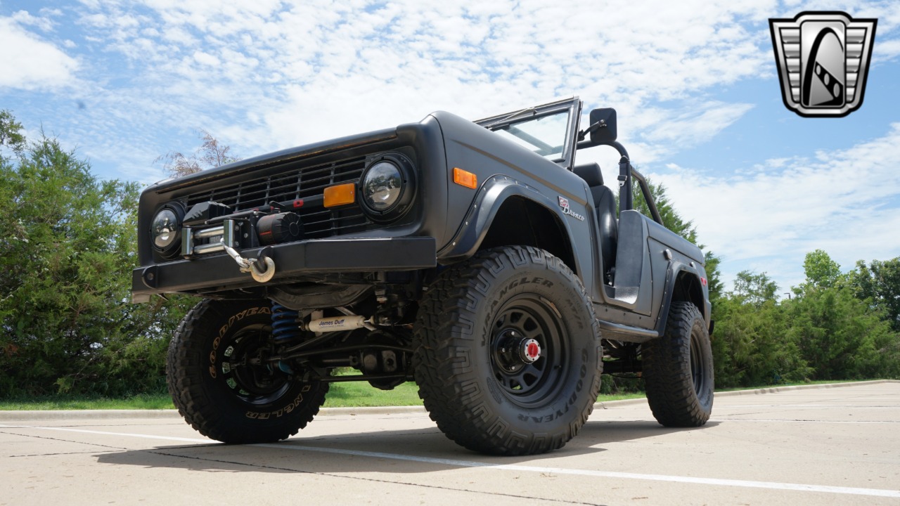 1971 Ford Bronco 24
