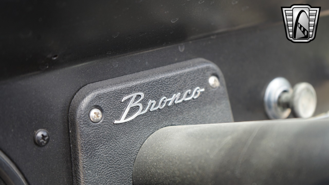 1971 Ford Bronco 13