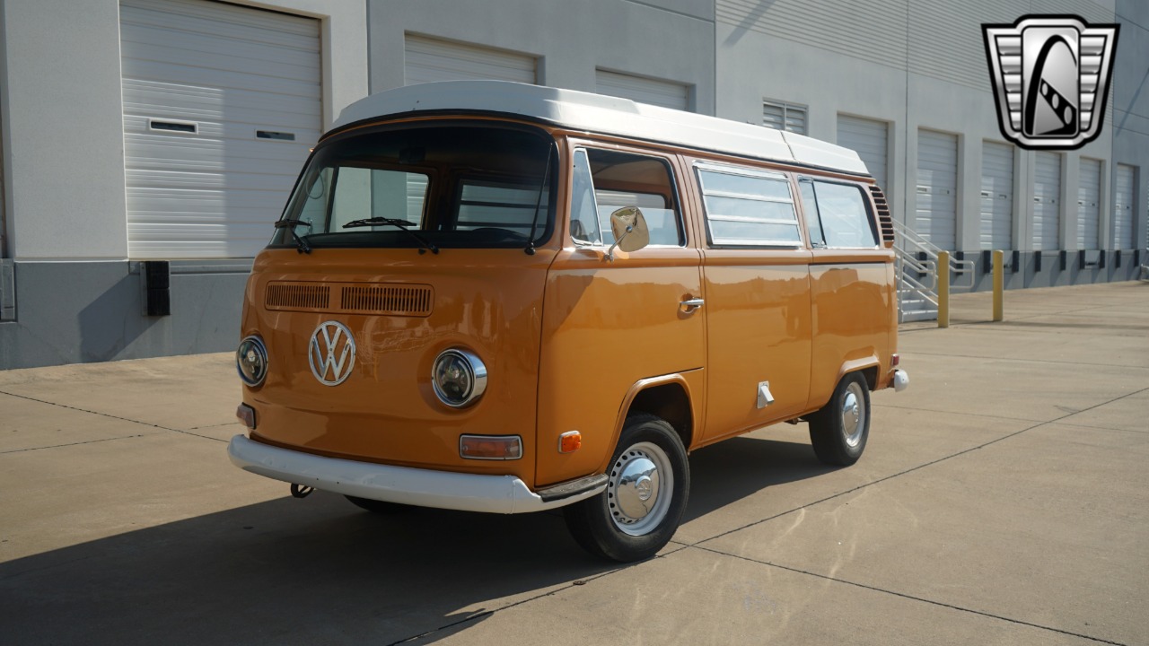 1972 Volkswagen Westfalia 2