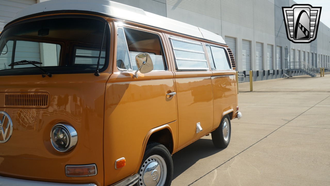 1972 Volkswagen Westfalia 48