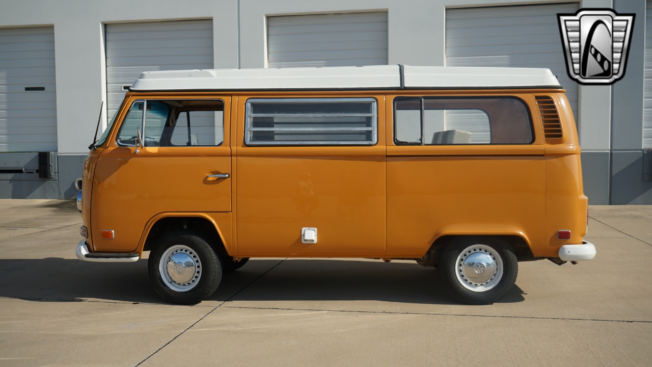 1972 Volkswagen Westfalia 29