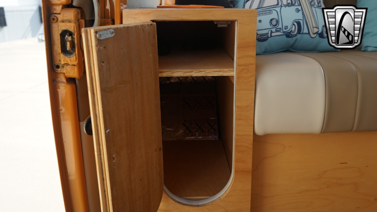 1972 Volkswagen Westfalia 92