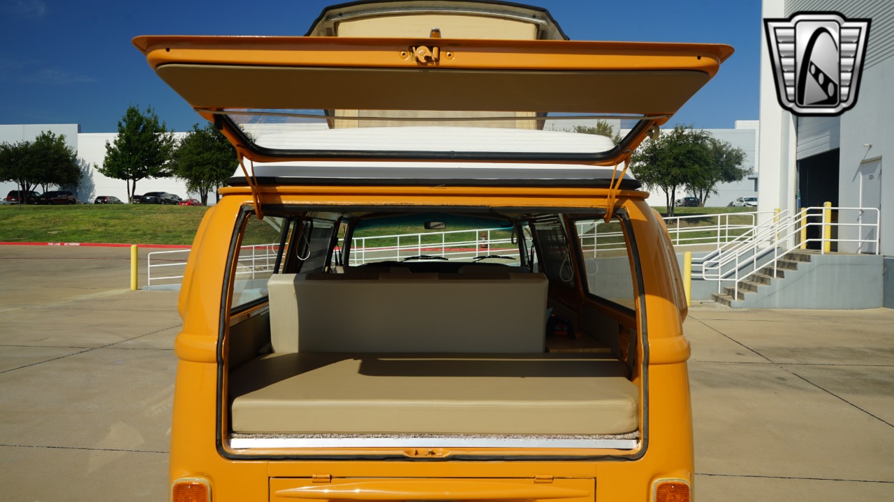 1972 Volkswagen Westfalia 22