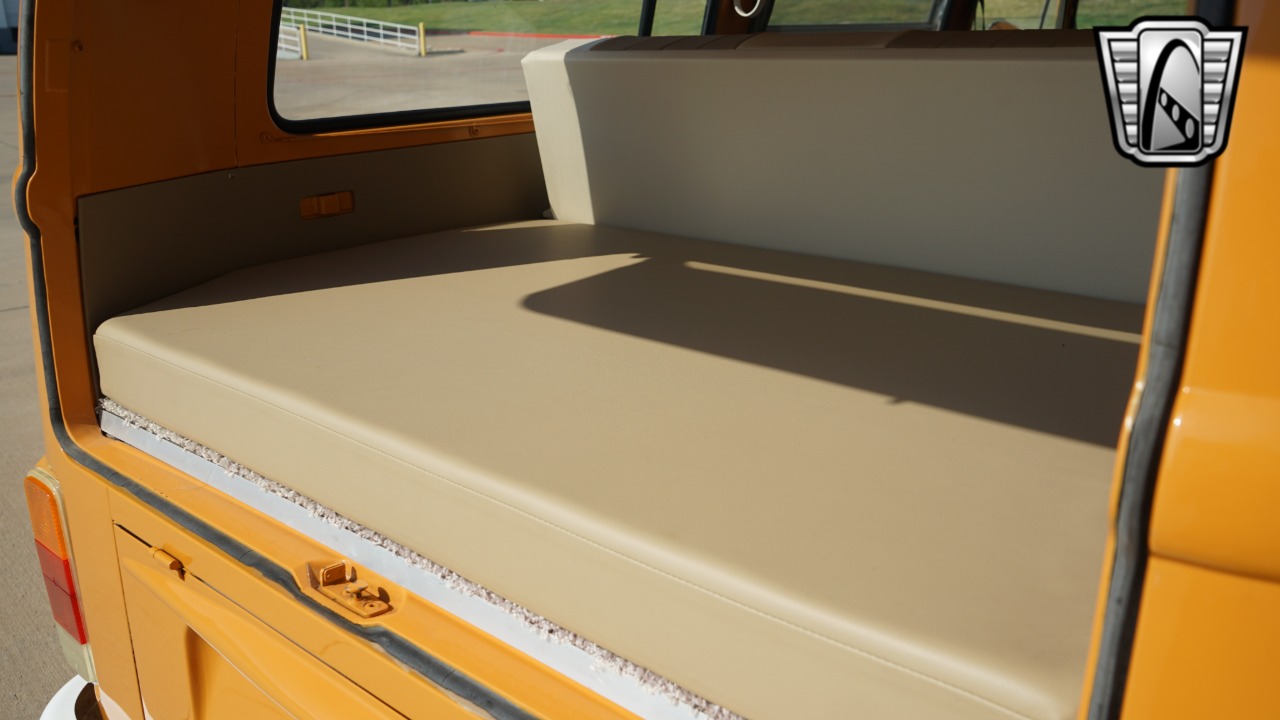 1972 Volkswagen Westfalia 23