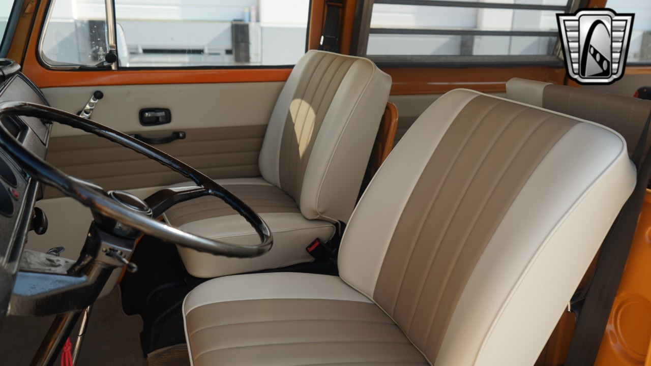 1972 Volkswagen Westfalia 13