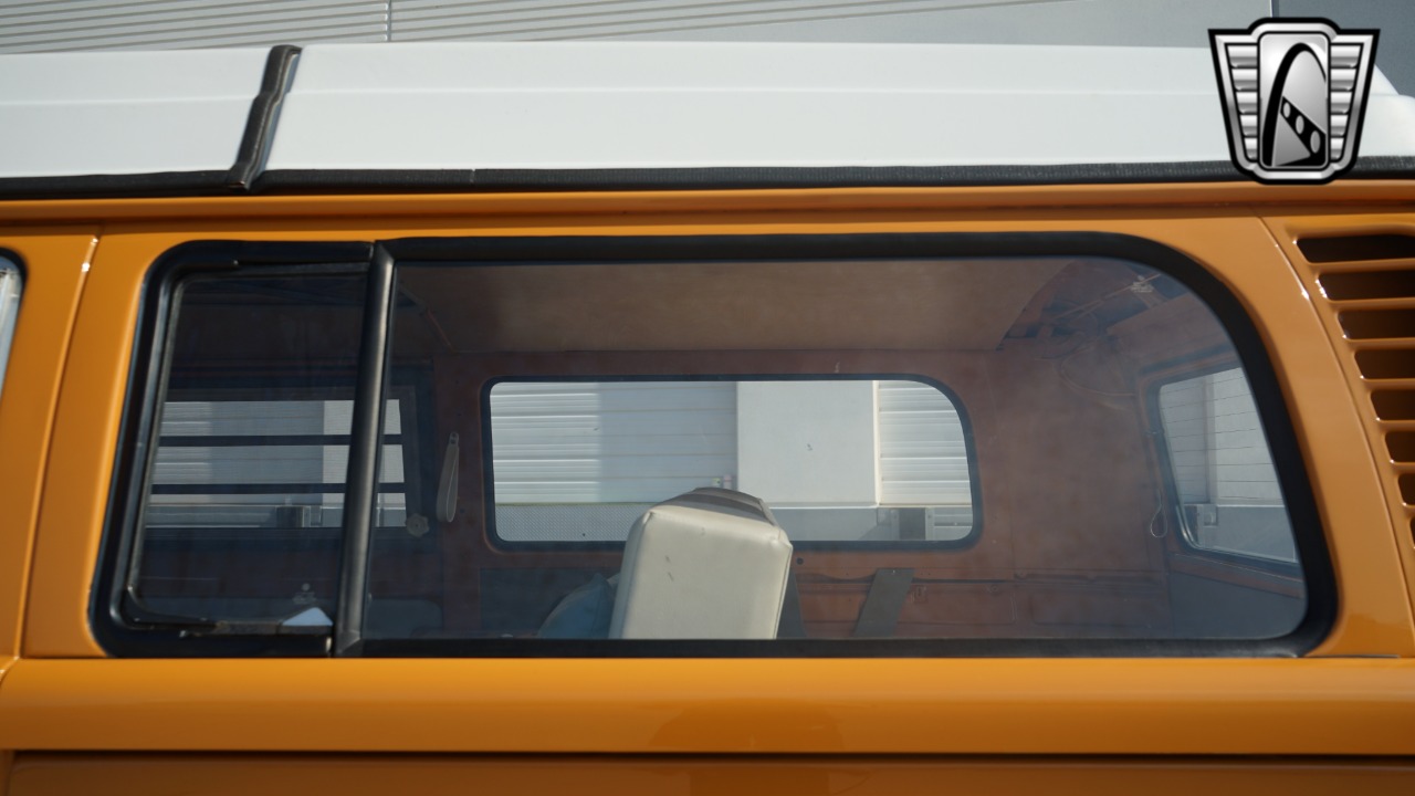 1972 Volkswagen Westfalia 63
