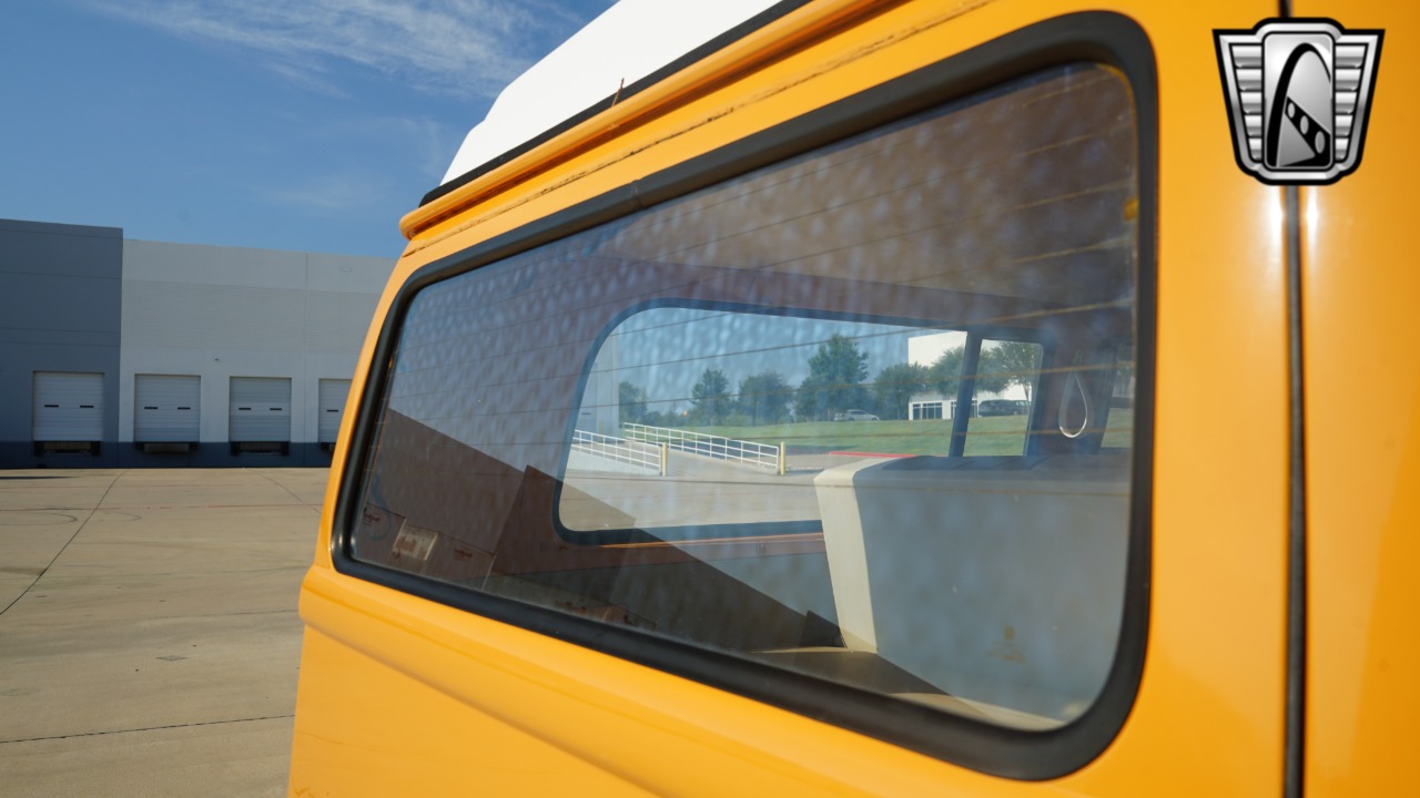 1972 Volkswagen Westfalia 67