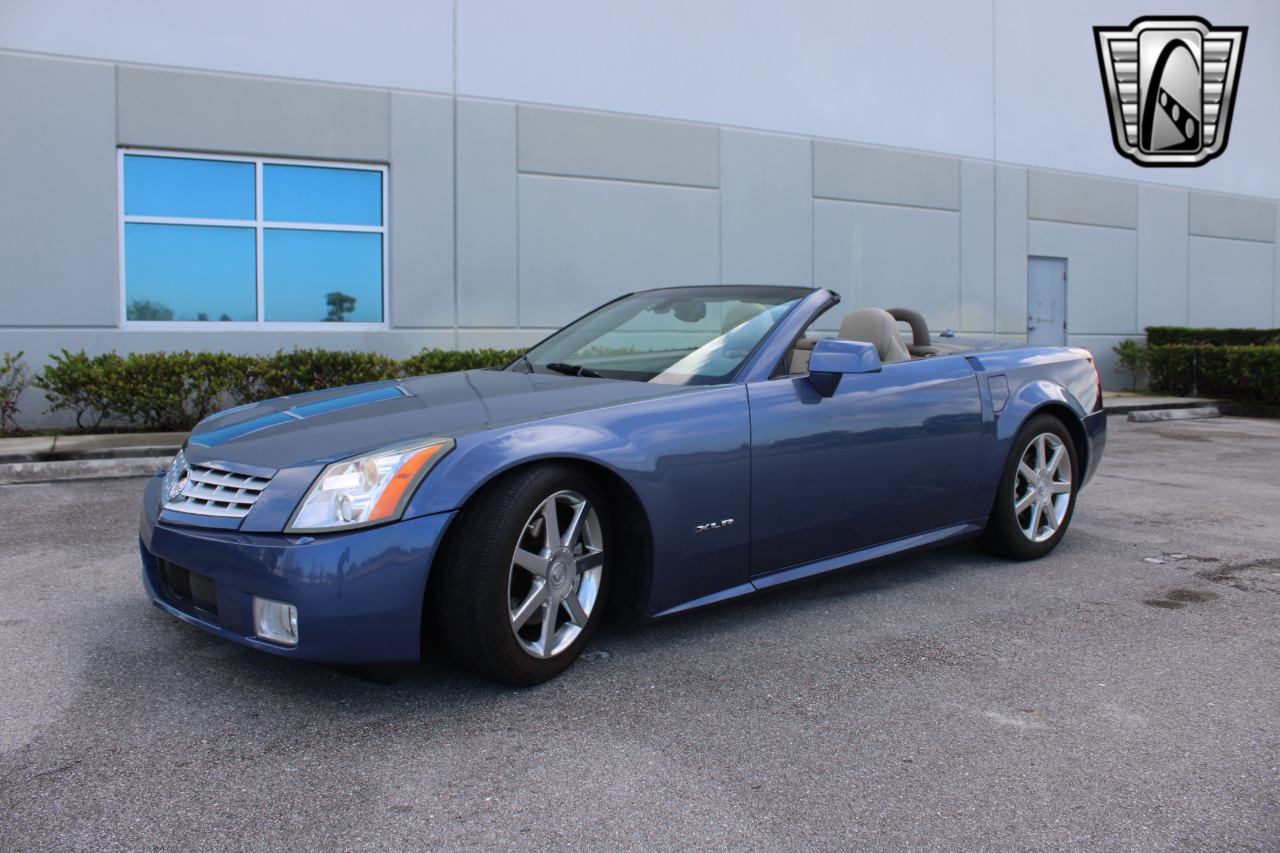 2005 Cadillac XLR 31