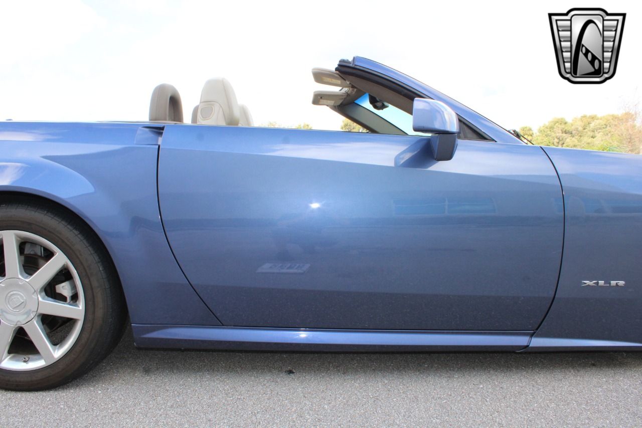 2005 Cadillac XLR 76