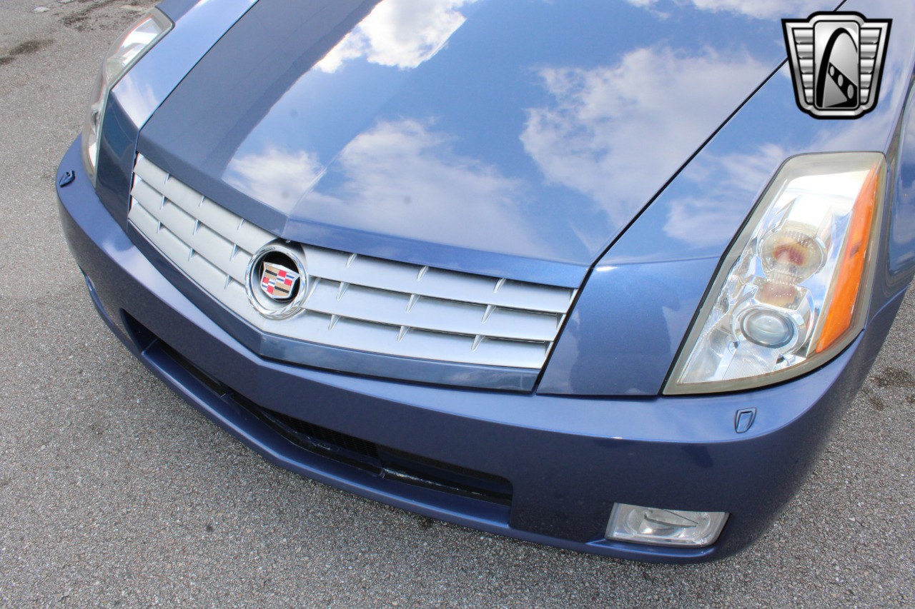 2005 Cadillac XLR 52