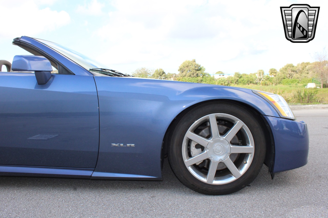 2005 Cadillac XLR 80