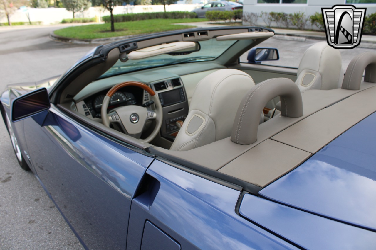 2005 Cadillac XLR 58