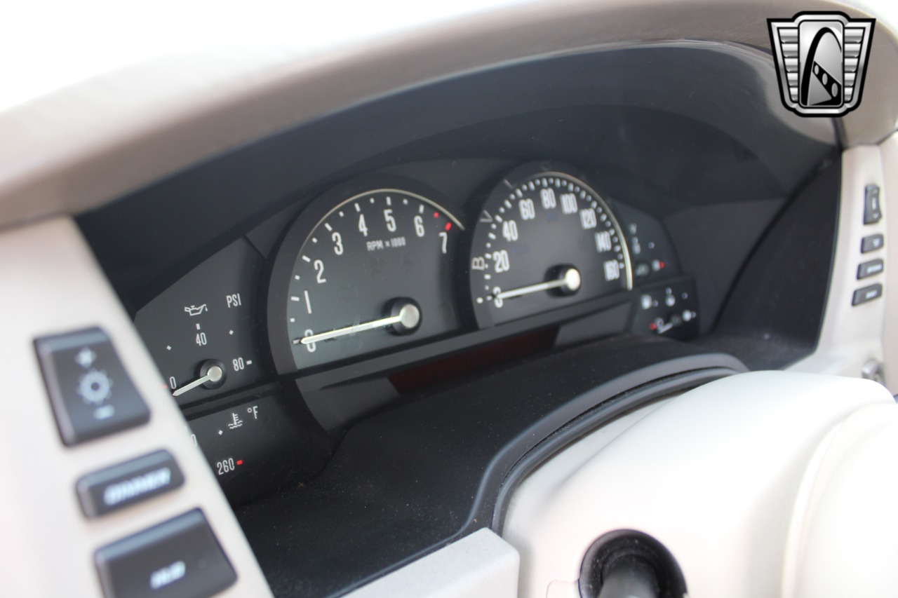 2005 Cadillac XLR 22