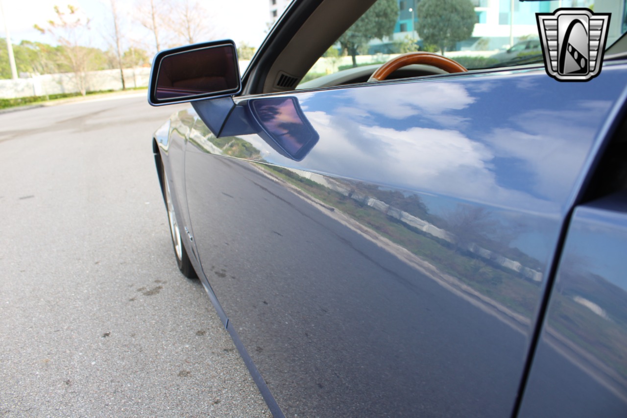 2005 Cadillac XLR 59