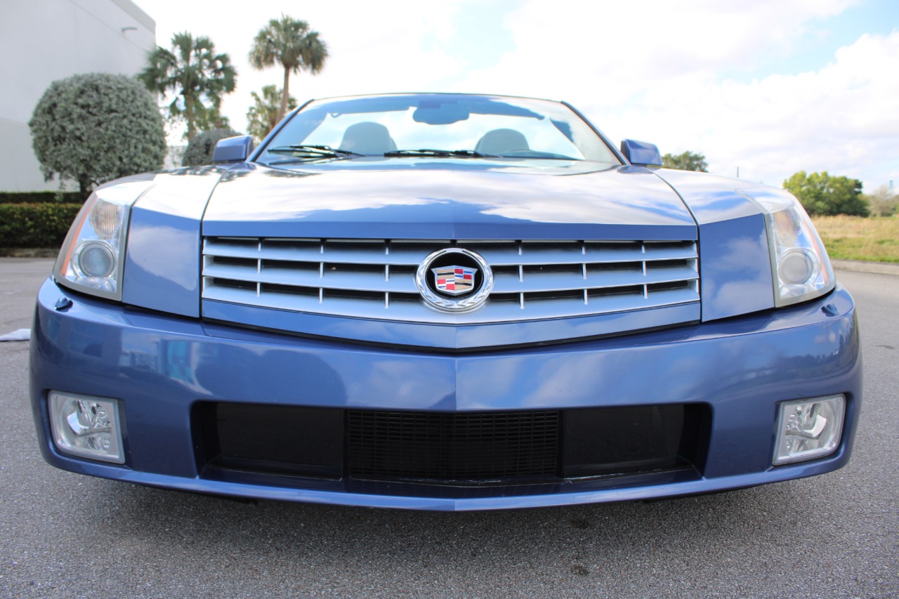 2005 Cadillac XLR 86