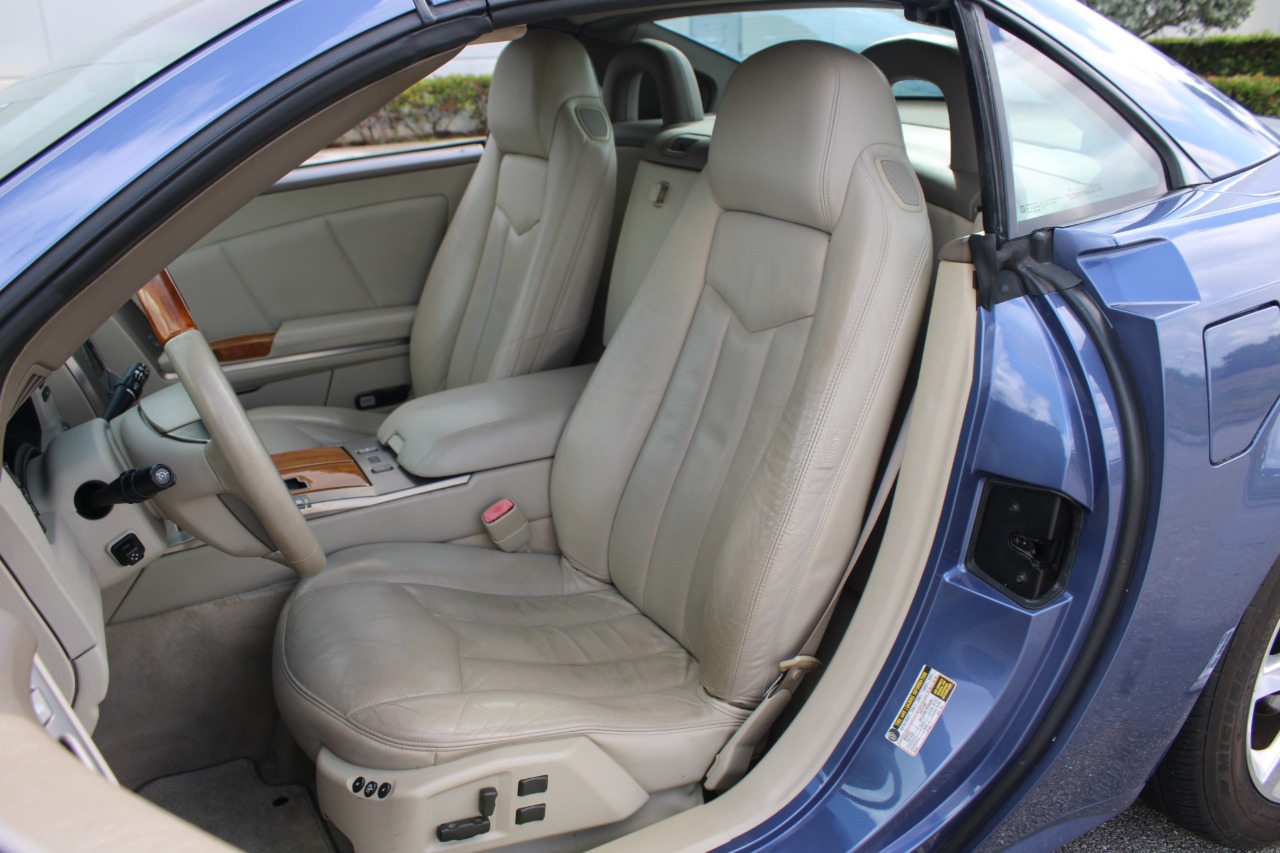 2005 Cadillac XLR 24