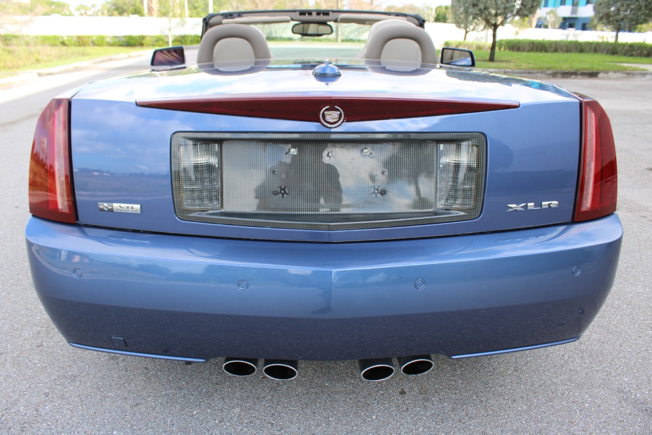 2005 Cadillac XLR 68