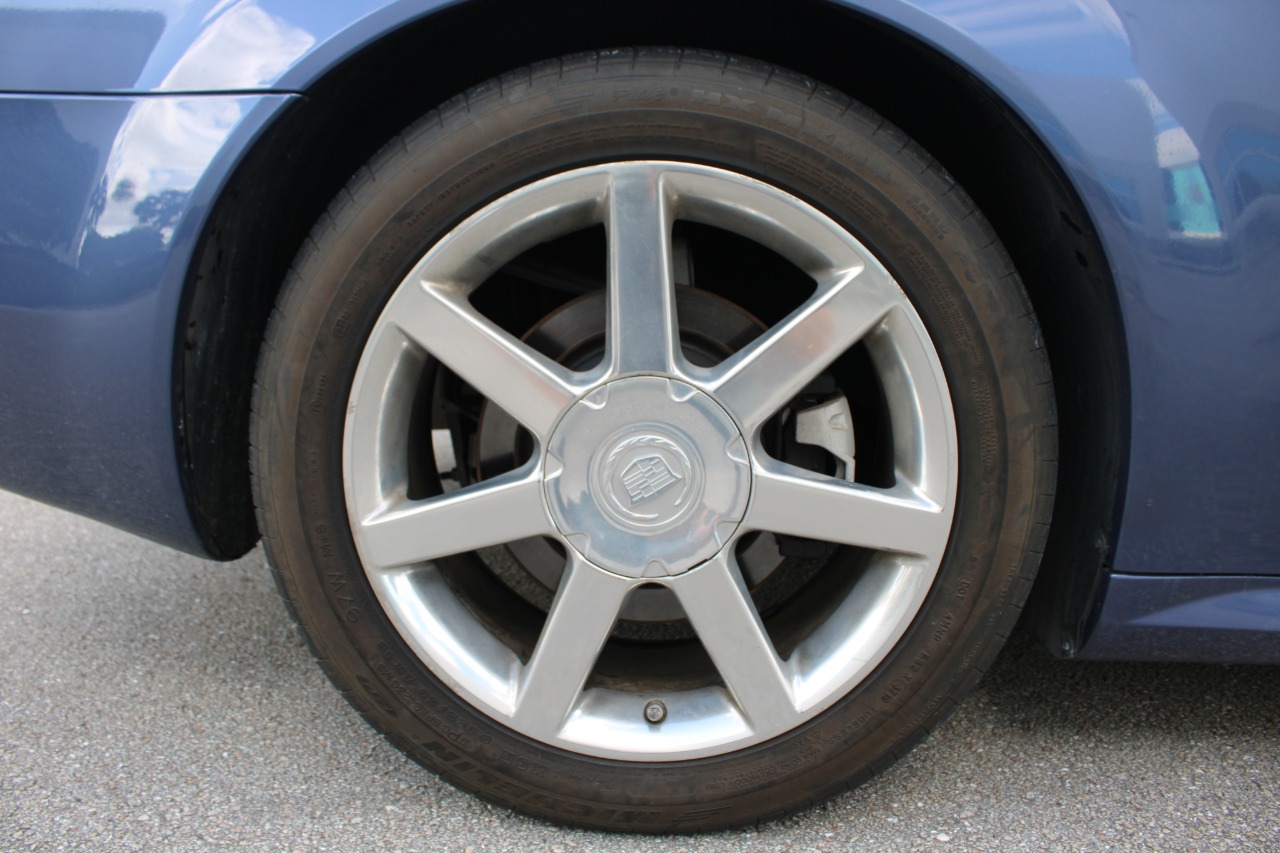 2005 Cadillac XLR 71