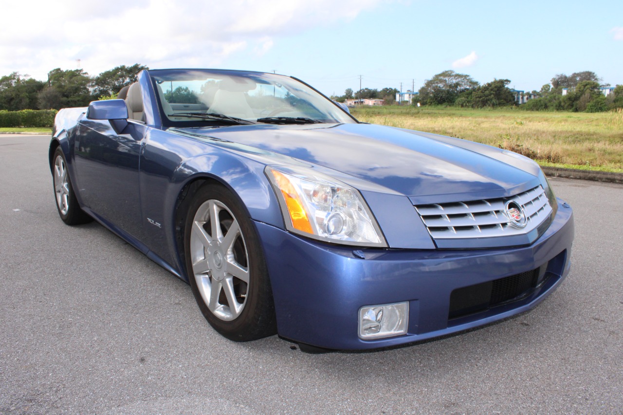 2005 Cadillac XLR 49