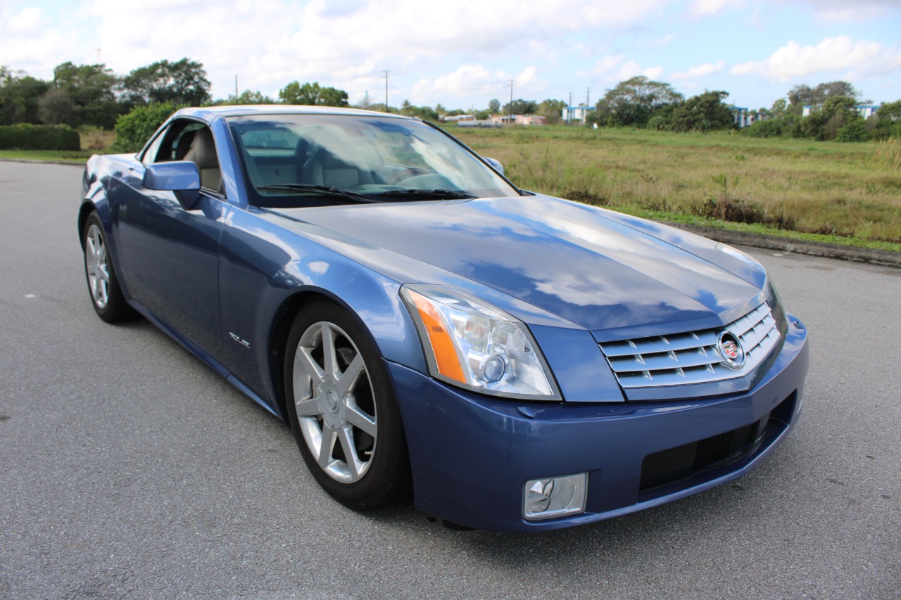 2005 Cadillac XLR 13