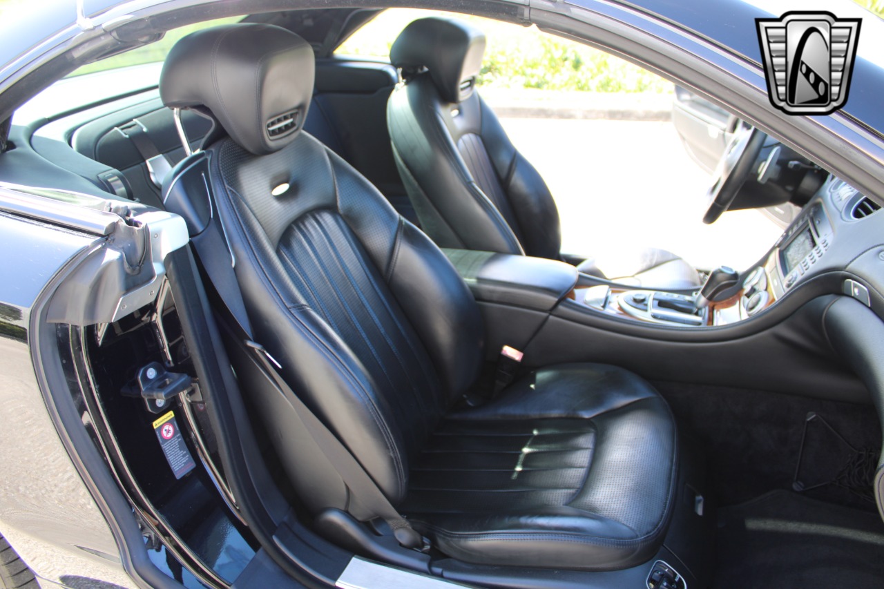 2011 Mercedes-Benz SL-Class 25