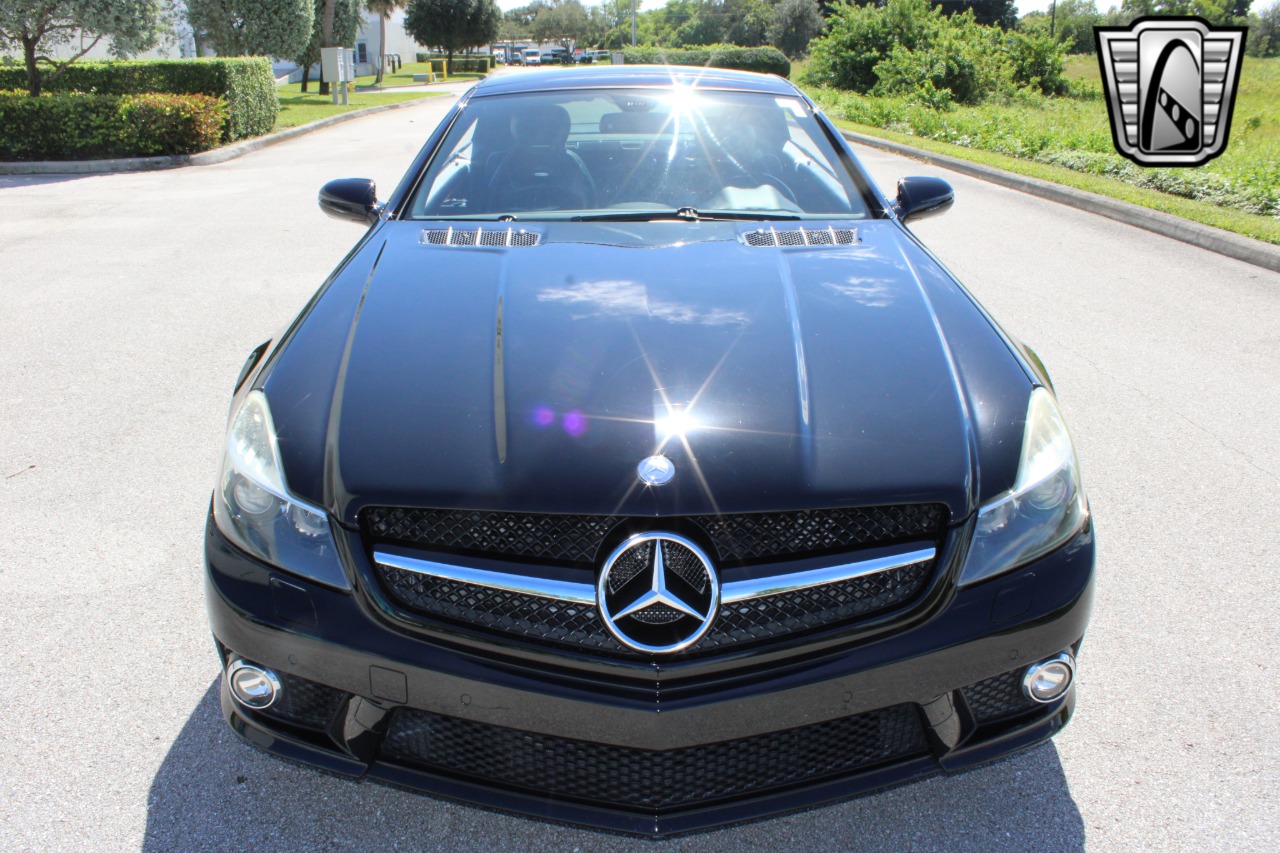 2011 Mercedes-Benz SL-Class 3