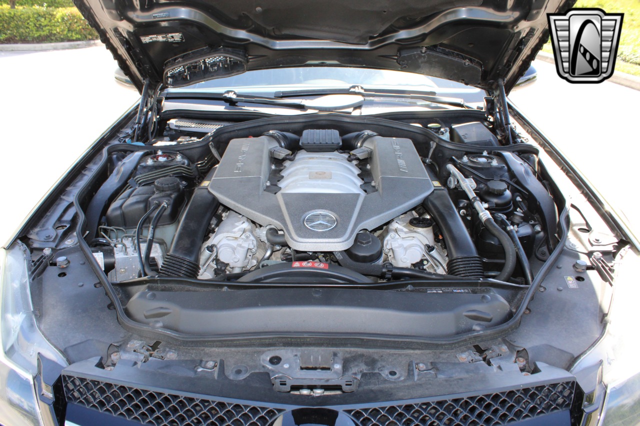 2011 Mercedes-Benz SL-Class 16