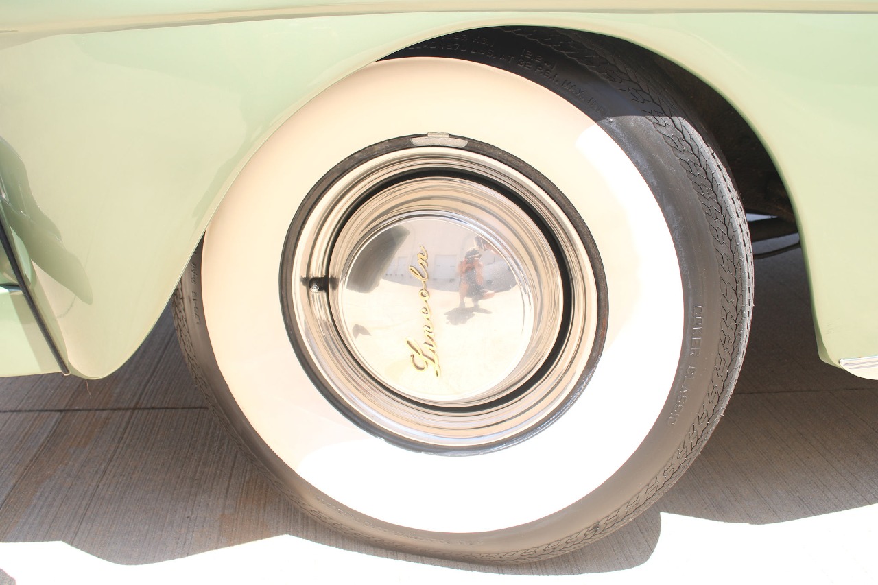 1948 Lincoln Continental 13