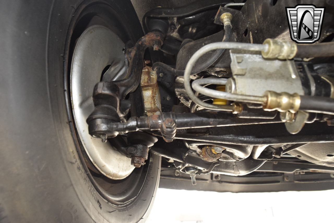 1968 Chevrolet Corvette 12