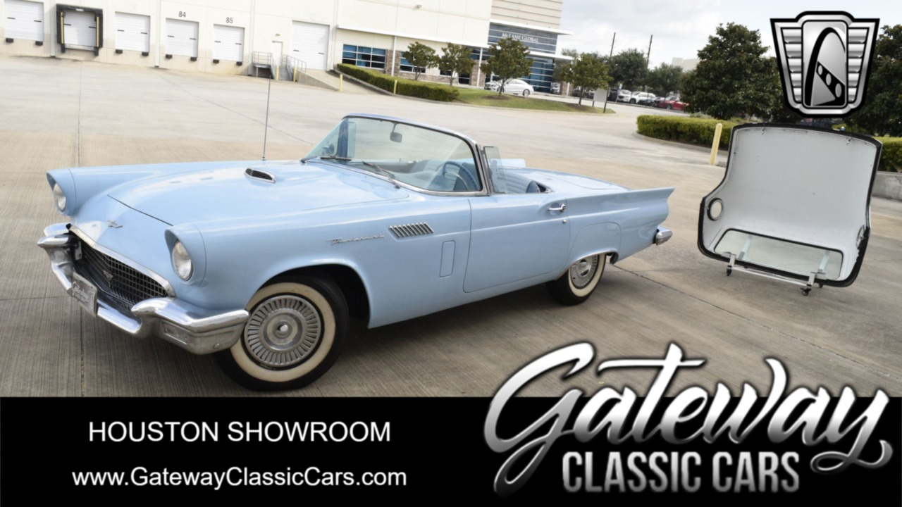 1957 Ford Thunderbird 1
