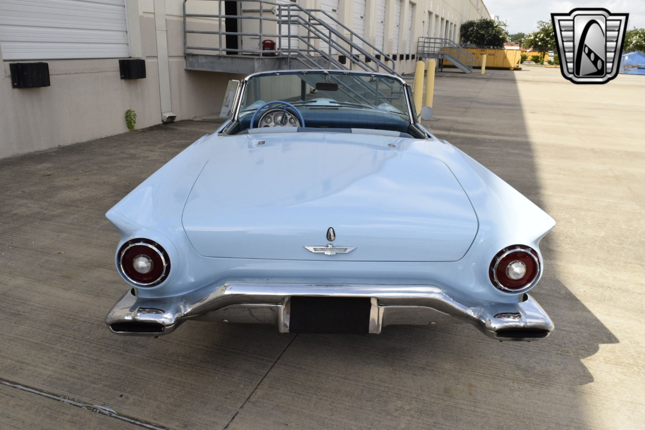 1957 Ford Thunderbird 2