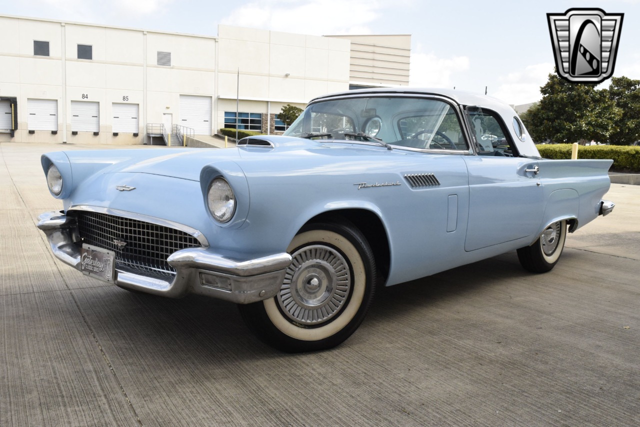 1957 Ford Thunderbird 59
