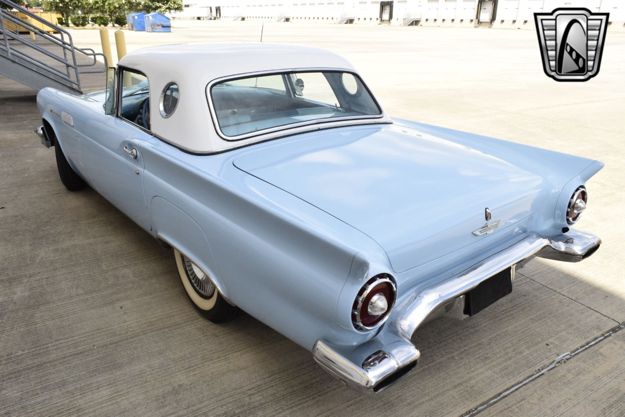 1957 Ford Thunderbird 67