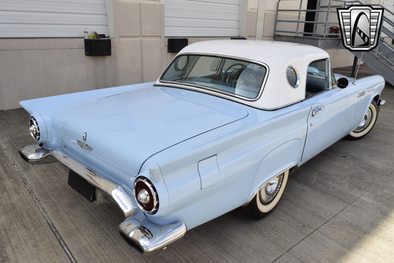 1957 Ford Thunderbird 68