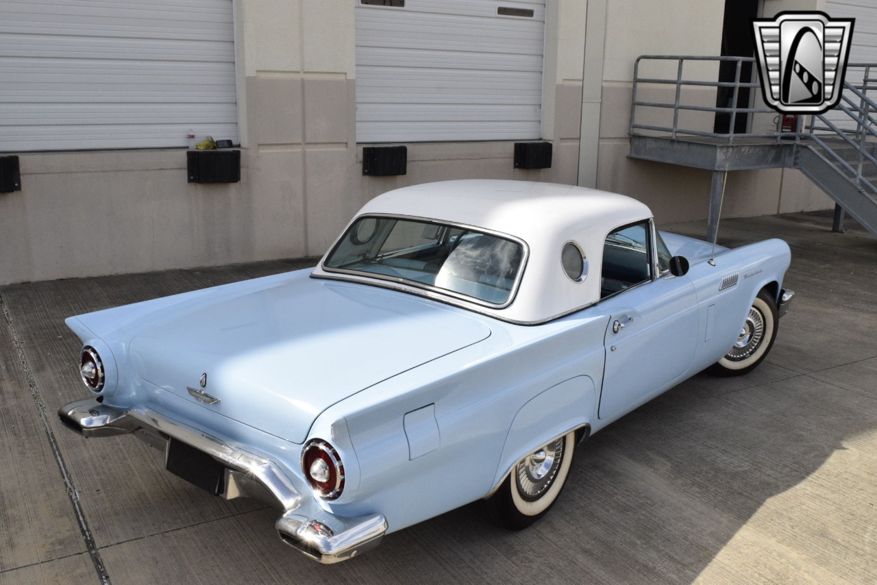 1957 Ford Thunderbird 47